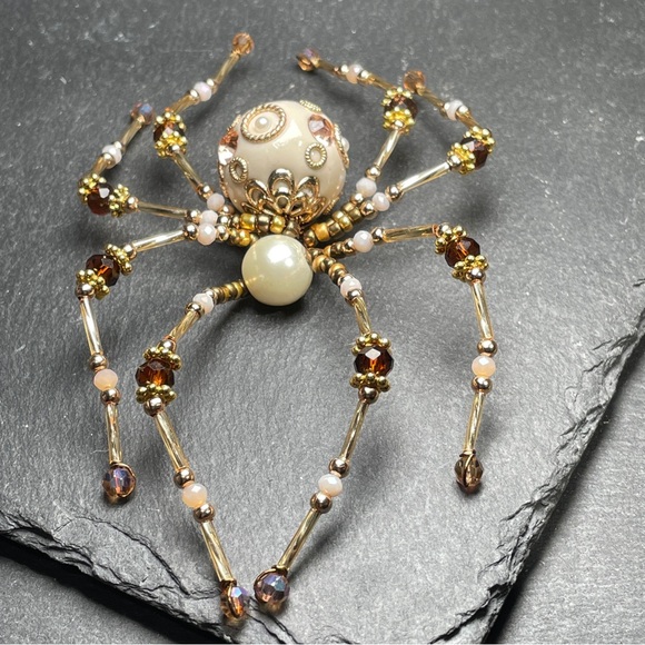 REDUCED Christmas Spider BEADED Ornament or Artisan Suncatcher - Picture 2 of 12